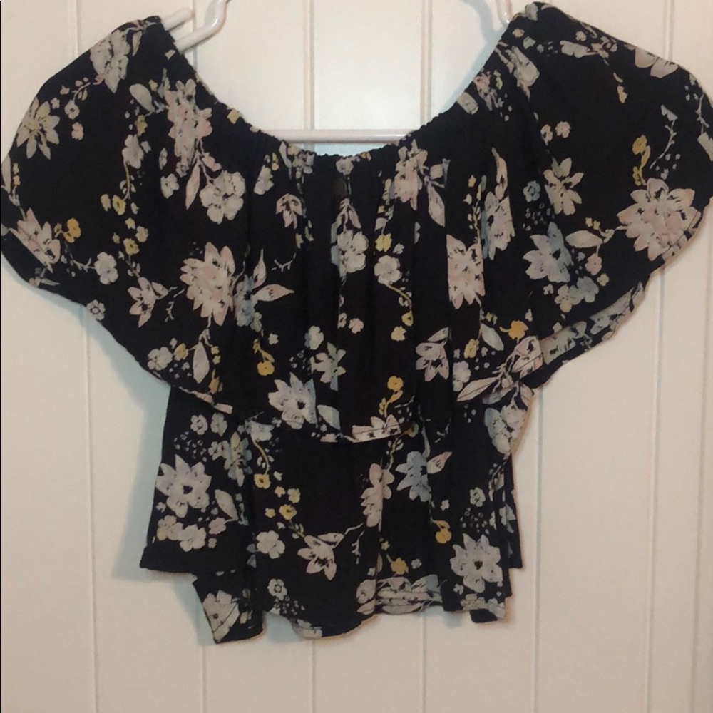 Top - Picture 2 of 2